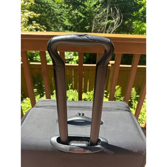 Tumi Alpha 22026DH Black Medium Trip Expandable Suitcase w/ garment bag - Picture 5 of 16